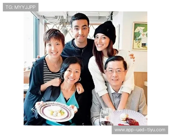 从TVB小生到搬运工！爬7楼扛洗衣机养6口，他经历了什么？_张致_女儿_陈凯琳